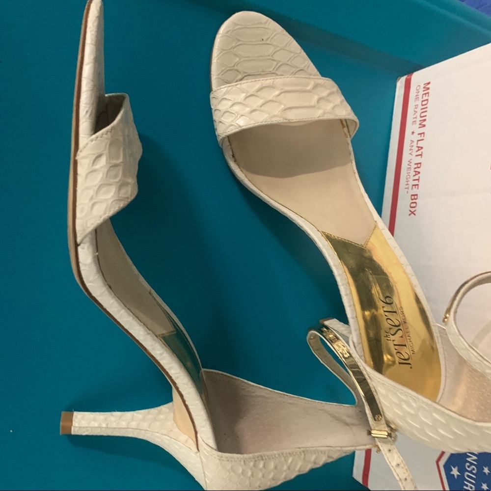 Micheal Kors Kitten heels